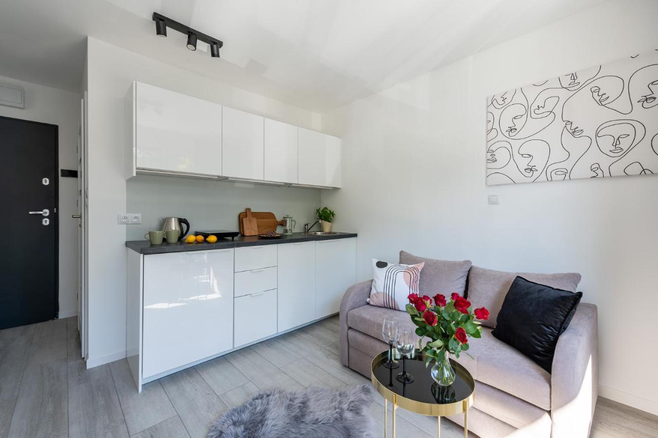Batorego 220 - 450M Stacja Metra Pola Mokotowskie, 800M Biblioteka Narodowa - 20M Piekny Park Pola Mokotowskie - 800M Do Sgh - Wifi - Smart Tv - Good Apartments Warszawa Exteriör bild